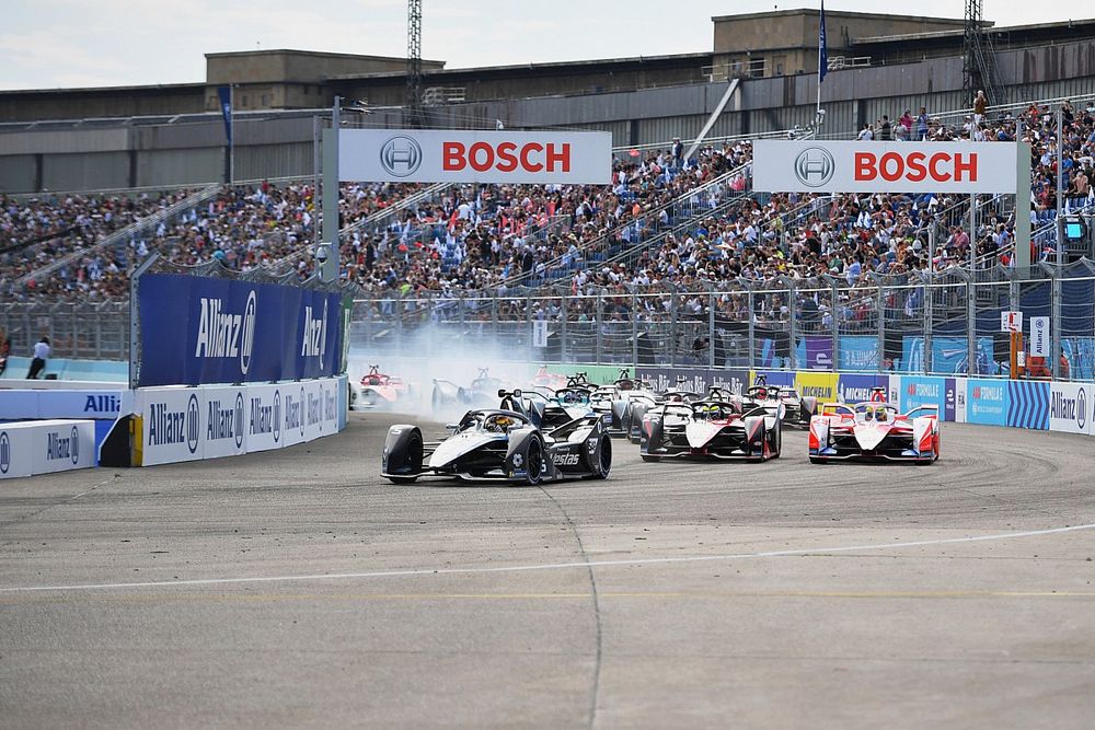Stoffel Vandoorne, Mercedes-Benz EQ, EQ Silver Arrow 02, Oliver Rowland, Nissan e.Dams, Nissan IMO3, Alexander Sims, Mahindra Racing, M7Electro, en la salida