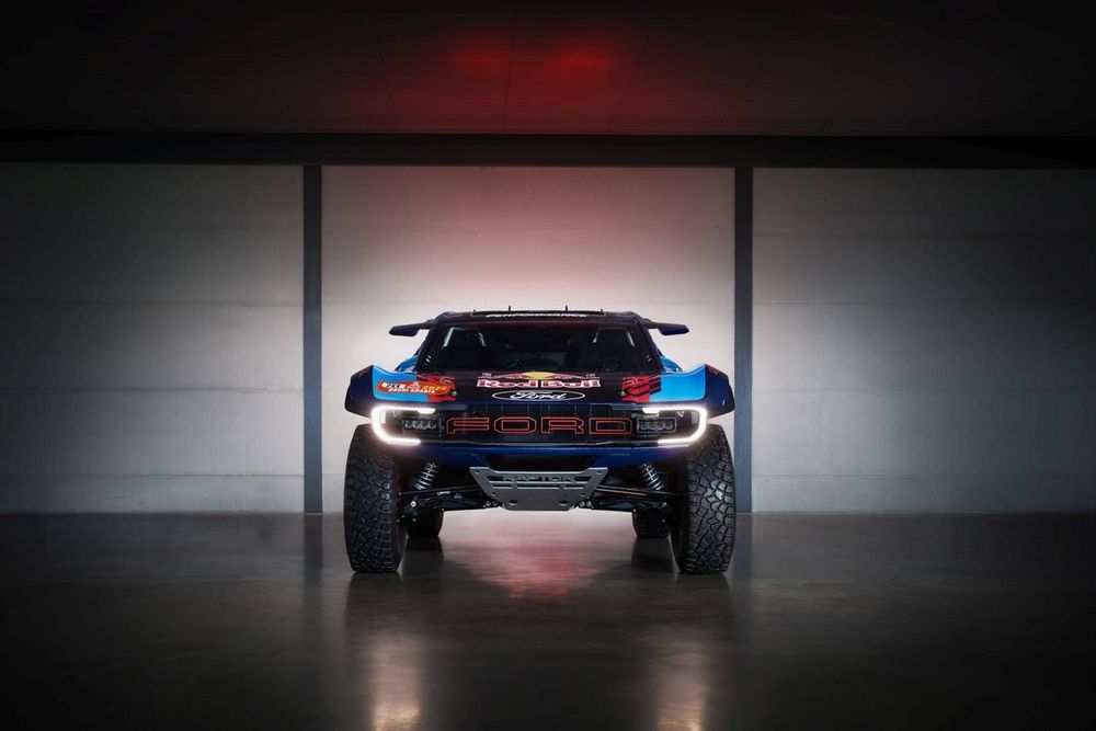 Ford Raptor the American manufacturer’s new contender for 2025 Dakar