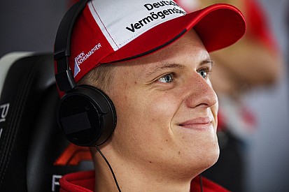 El apellido Schumacher, muy cerca de volver a Ferrari