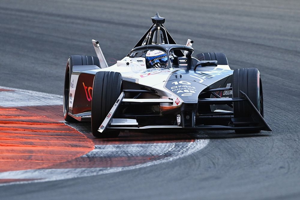 Sam Bird, Jaguar Racing 