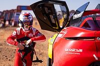 Un problema mecánico hace perder a Loeb todas sus opciones del Dakar