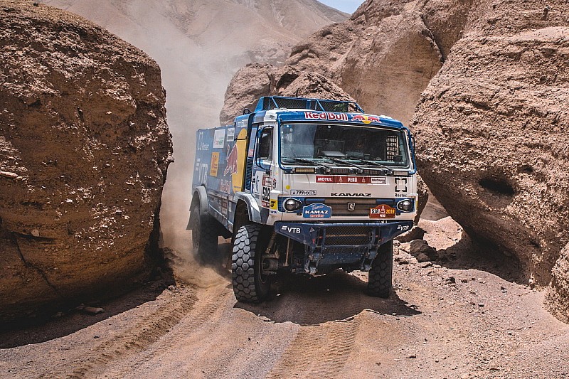 Un équipage Kamaz exclu pour... non-assistance à personne en danger