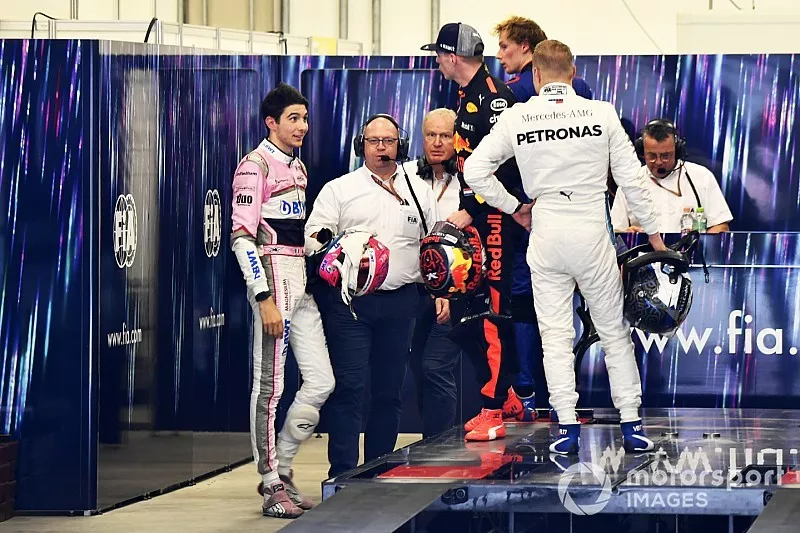 Max Verstappen, Red Bull Racing en Esteban Ocon, Racing Point Force India opstootje