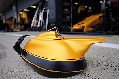 В честь юбилея Renault в Ф1 выпустили чайник, вспомнив шутку 70-х