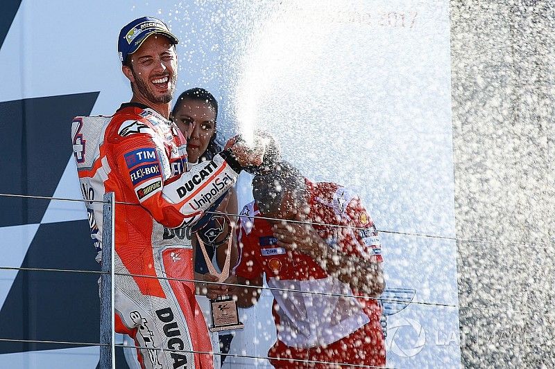 Podium: race winner Andrea Dovizioso, Ducati Team
