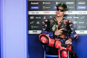 Quartararo explica por qu&eacute; a la Yamaha le cuesta defenderse en carrera