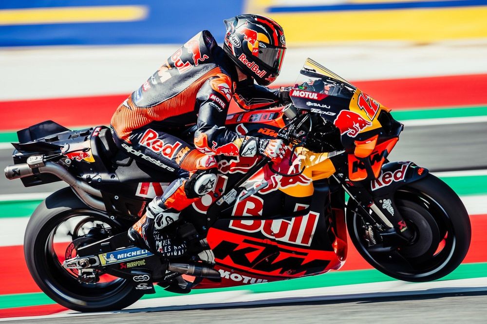 Maverick Vi&ntilde;ales, Red Bull KTM Tech 3