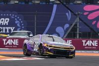 NASCAR M&eacute;xico: Van Gisbergen gana y Su&aacute;rez fuera del top 10