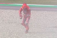 V&iacute;deo: M&aacute;rquez arranca con una ca&iacute;da en los Libres 1 de Assen