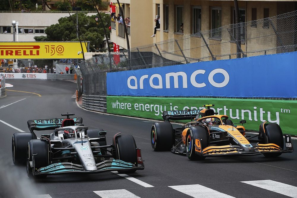 George Russell, Mercedes W13, Lando Norris, McLaren MCL36
