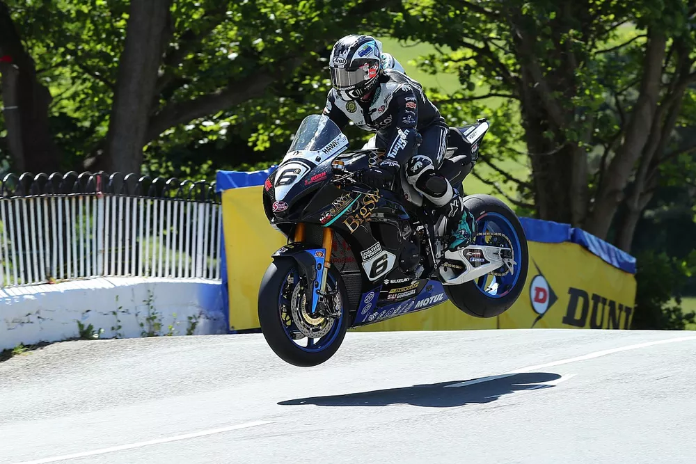 Michael Dunlop, Hawk Racing