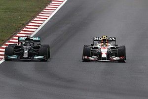 F1 - Marko se preocupa com avan&ccedil;o da Mercedes: "Se rendimento seguir, teremos um problema"