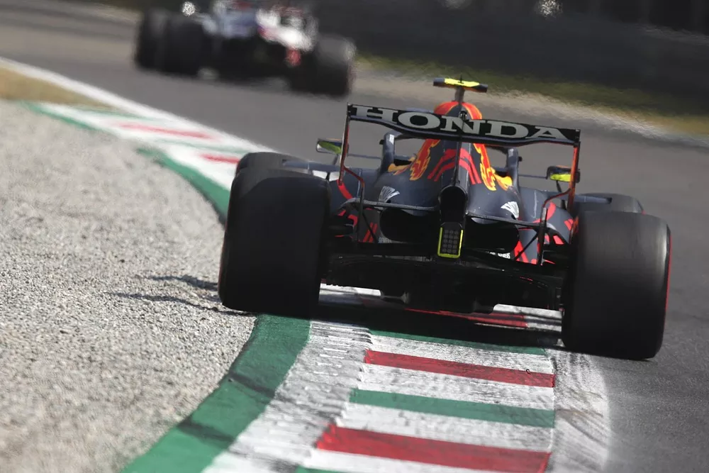Sergio Perez, Red Bull Racing RB16B
