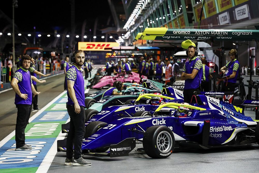 The W Series cars lined up in the pitlane