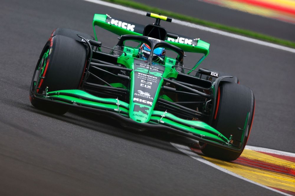 Zhou Guanyu, Stake F1 Team Kick Sauber C44