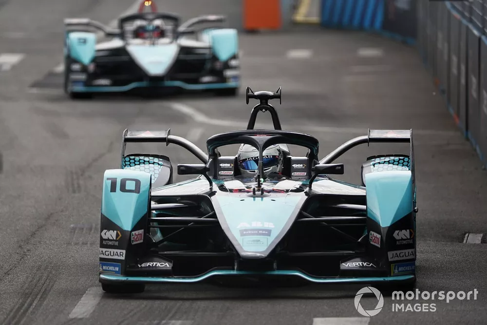 Sam Bird, Jaguar Racing, Jaguar I-TYPE 5, Mitch Evans, Jaguar Racing, Jaguar I-TYPE 5