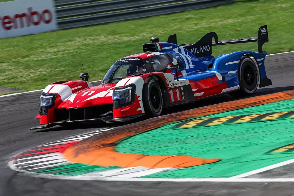#11 Isotta Fraschini Tipo 6 LMH-C: Marco Bonanomi, Jean-Karl Vernay