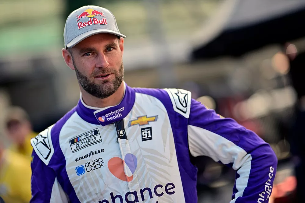 Shane Van Gisbergen, Trackhouse Racing, Enhance Health Chevrolet Camaro