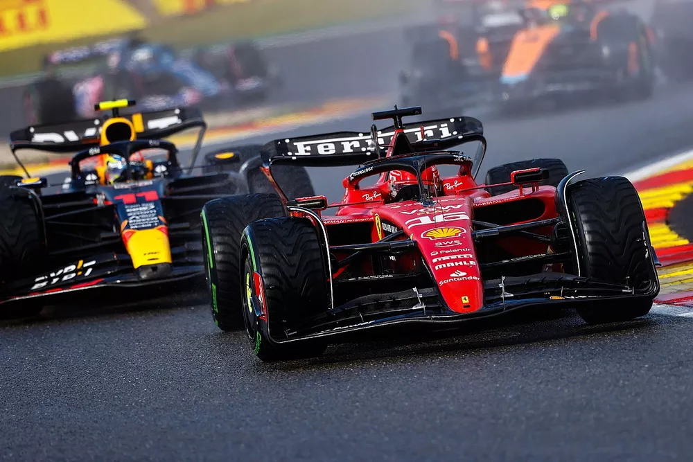 Charles Leclerc, Ferrari SF-23, Sergio Perez, Red Bull Racing RB19