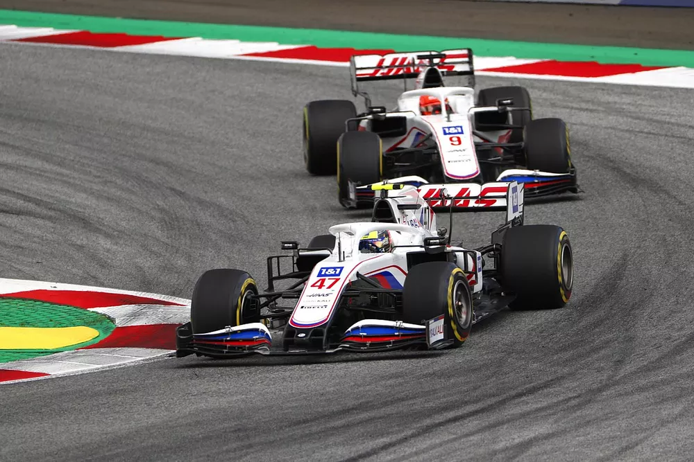 Mick Schumacher, Haas VF-21, Nikita Mazepin, Haas VF-21