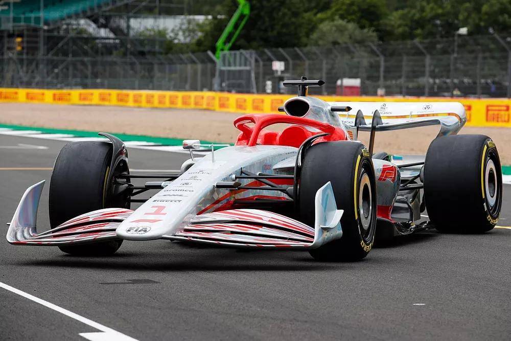 The 2022 Formula 1 car launch event on the Silverstone grid