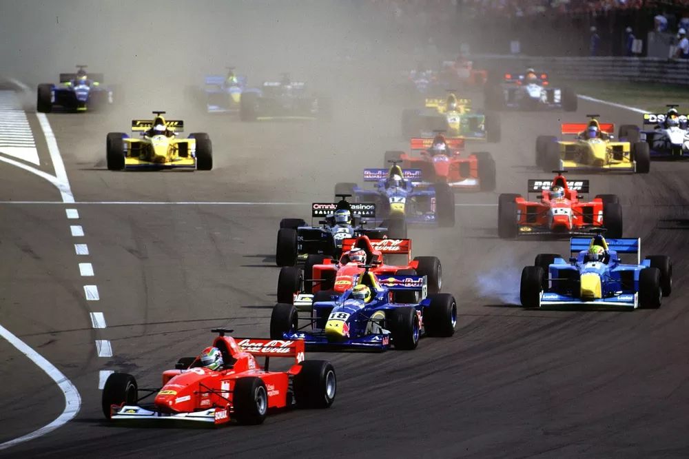 Justin Wilson, Nordic Racing, leads at the start of the race