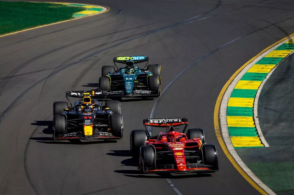 Charles Leclerc, Ferrari SF-24, Sergio Perez, Red Bull Racing RB20, Fernando Alonso, Aston Martin AMR24