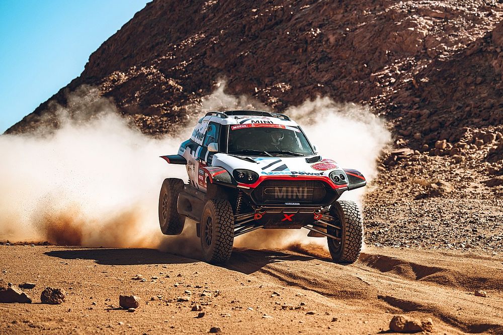 #217 X-raid Mini JCW Team Mini John Cooper Works Rally Plus: Krzysztof Hołowczyc, Łukasz Kurzeja