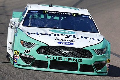 Ryan Blaney beats Almirola for Stage 1 win at Phoenix