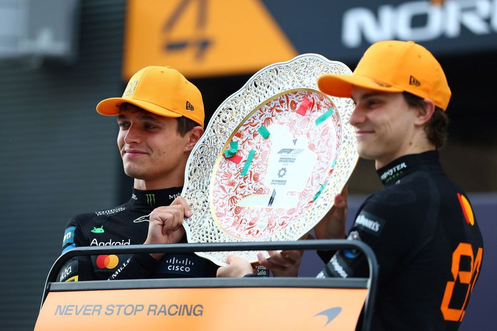 Lando Norris, McLaren, Oscar Piastri