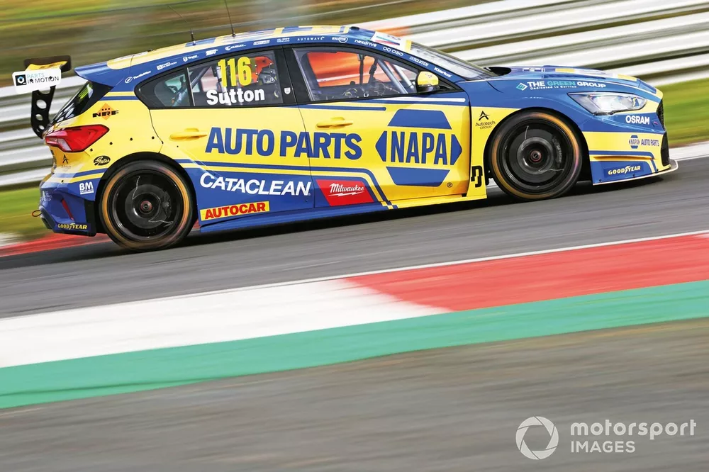 Ashley Sutton, NAPA Racing UK Ford Focus ST 
