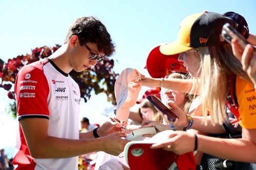 Cómo una IA de Oliver Bearman podría ayudar a Haas F1 a entender a sus fans