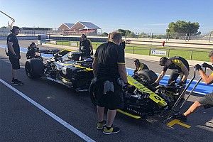 Pirelli: ecco il primo test F1 con le 18 sulla Renault