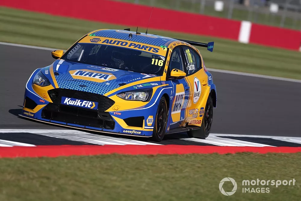 Ashley Sutton, NAPA Racing UK Ford Focus ST 