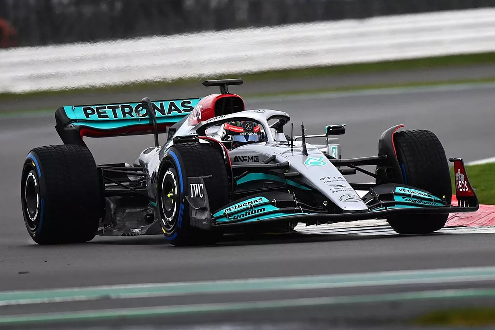George Russell, Mercedes W13  

