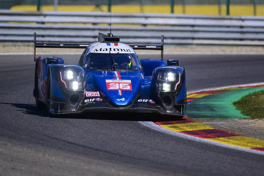 #36 Alpine Elf Matmut Alpine A480 - Gibson: Andr&eacute; Negr&atilde;o, Nicolas Lapierre, Matthieu Vaxiviere