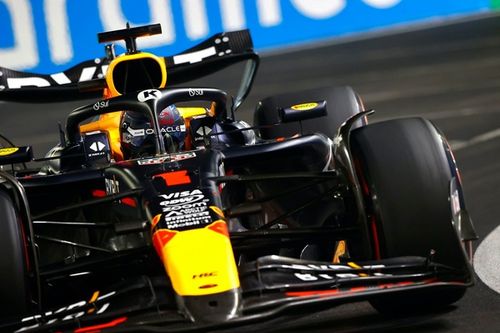 Verstappen: Red Bull "desech&oacute; dos carreras" con la decisi&oacute;n del aler&oacute;n trasero