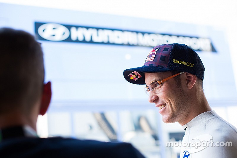 Neuville renueva con Hyundai por tres años más