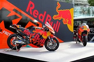 KTM presenta su motocicleta para MotoGP