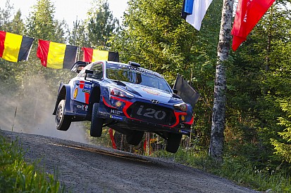 Neuville closing on new Hyundai WRC contract