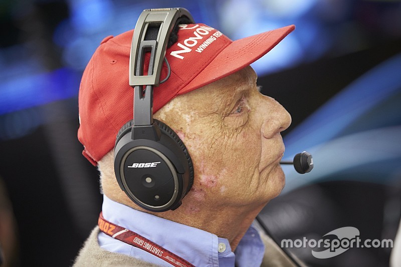 Lauda se somete, de urgencia, a un trasplante de pulmón en Austria
