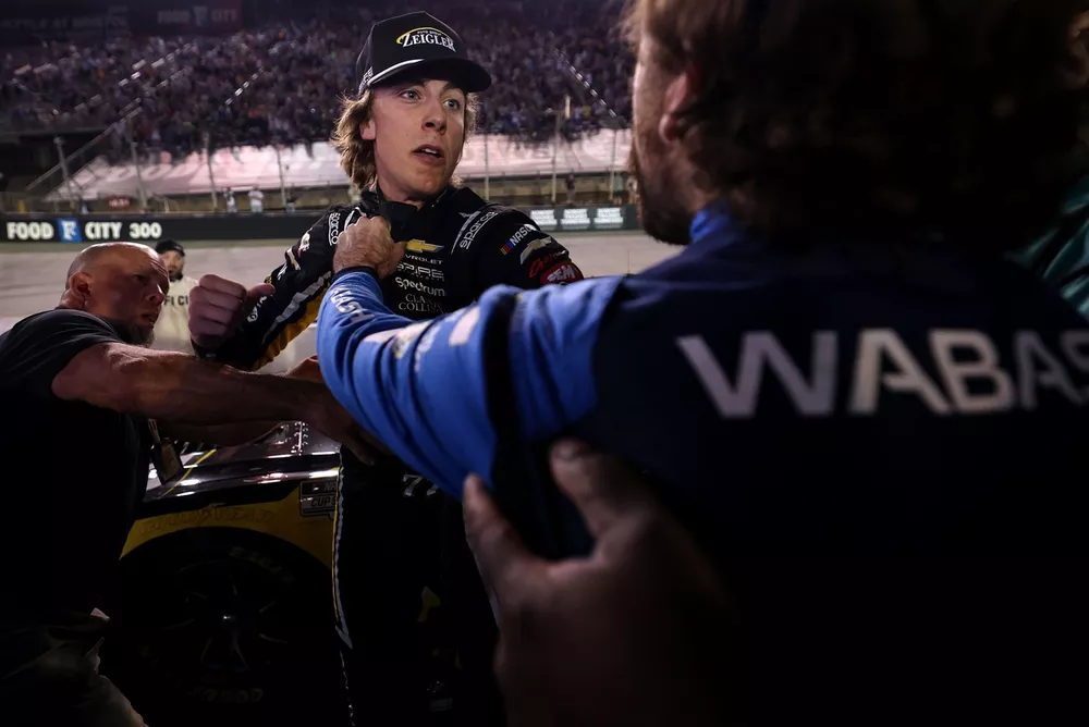 Carson Hocevar and Ryan Blaney fight