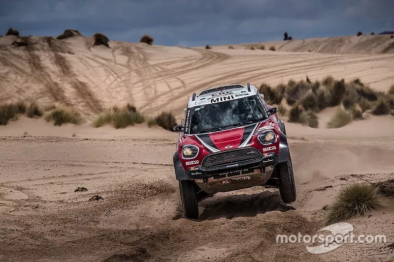 #303 X-Raid Team Mini: Mikko Hirvonen, Michel P&eacute;rin