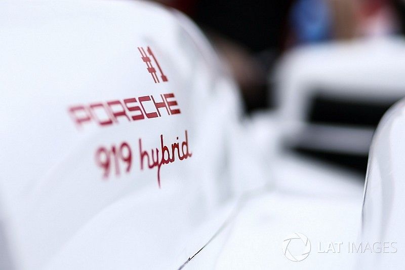 #1 Porsche Team Porsche 919 Hybrid: Neel Jani, Andre Lotterer, Nick Tandy
