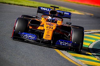 Sainz: McLaren cuma günü yaşadığı sorunlarla biraz geriye düştü