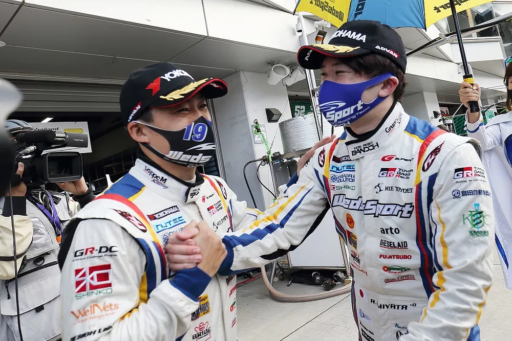 Yuji Kunimoto, Ritomo Miyata, #19 WedsSport ADVAN GR Supra