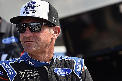 Brickyard 400: Clint Bowyer wins Stage 1; Truex out early