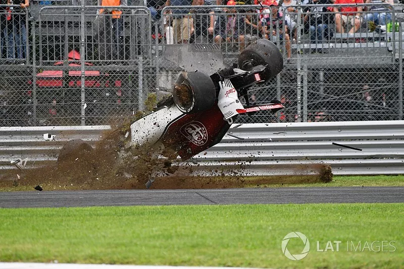 Marcus Ericsson, Sauber C37 crash