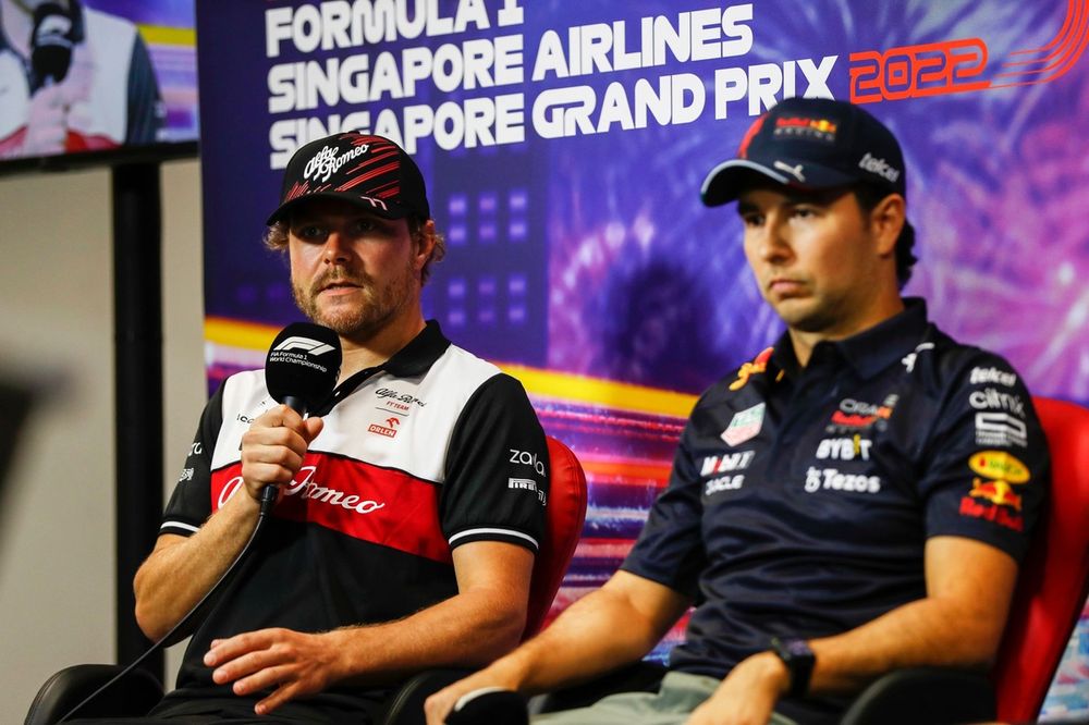 Valtteri Bottas, Alfa Romeo F1 Team, Sergio Pérez, Red Bull Racing, en la rueda de prensa 
