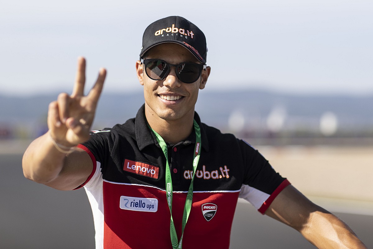 Ducati Pertahankan Michael Ruben Rinaldi untuk WSBK 2023